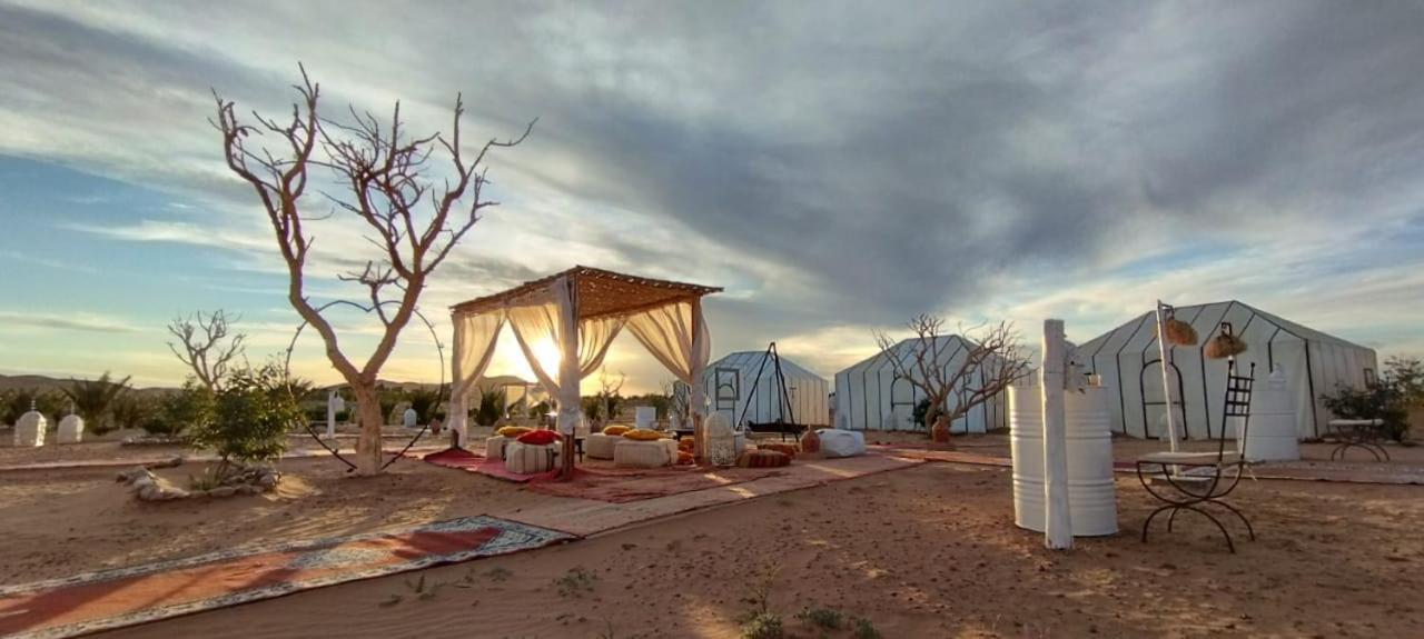 Hotel Sunset Luxury Camp Adrouine Exteriér fotografie